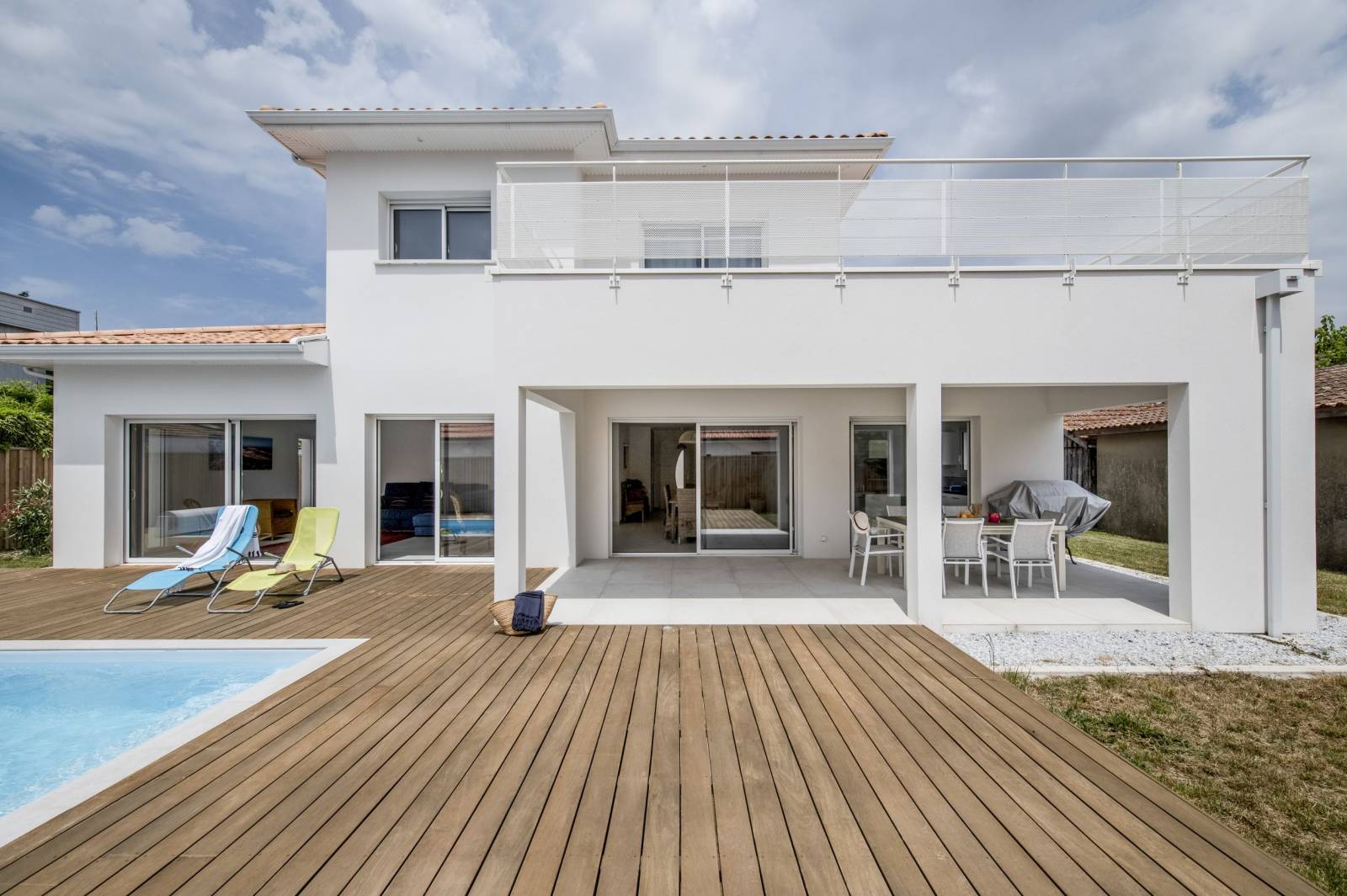 Réalisation maison sur mesure avec étage et terrasse à la Teste-du-Buch