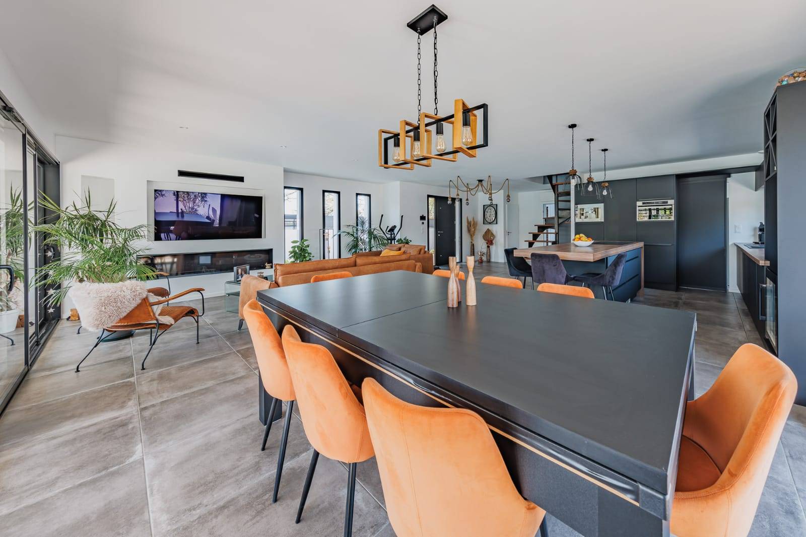 Maison moderne climatisée avec suite parentale, bureau et vaste séjour lumineux à Cazaux 33260 La Teste-de-Buch